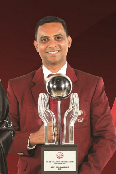 Image B P V Rajitha Priyasenarath Best 3 Tier Head